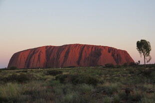 澳大利亚乌鲁鲁巨石景观