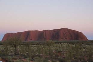 澳大利亚乌鲁鲁巨石景观