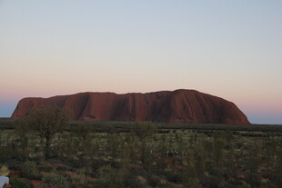 澳大利亚乌鲁鲁巨石景观