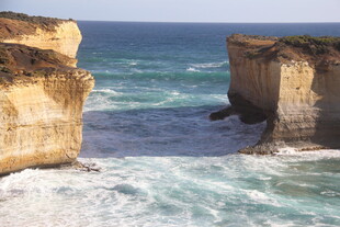 壮观海岸双岩 海浪拍击