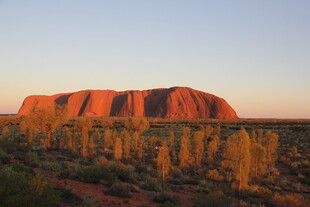 澳大利亚乌鲁鲁巨石景观