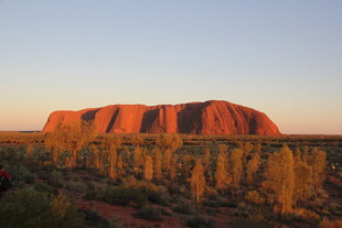 澳大利亚乌鲁鲁巨石景观