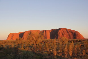 澳大利亚乌鲁鲁巨石景观