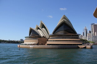 悉尼歌剧院的水上景致