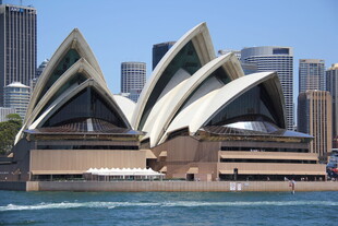 悉尼歌剧院海上景致
