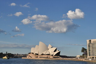 悉尼歌剧院海滨风光