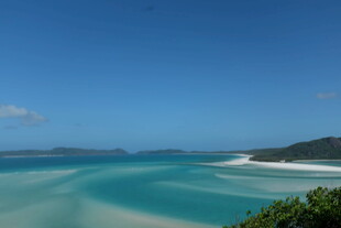绝美海岛蓝绿色海水景观