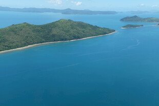 海岛蓝海美丽自然风光