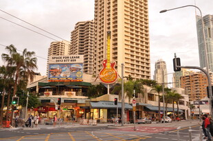 城市繁华街景 高楼林立