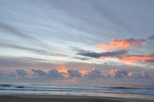 海边绚丽晚霞美景