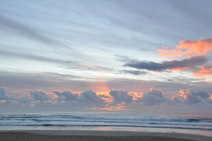 海边绚丽日出美景
