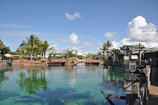 美丽清澈的热带水上景观