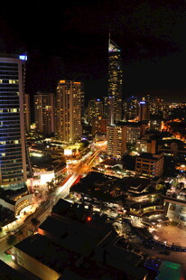 城市璀璨夜景俯瞰图