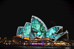 悉尼歌剧院璀璨夜景灯光秀