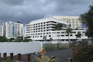 城市中的现代建筑群