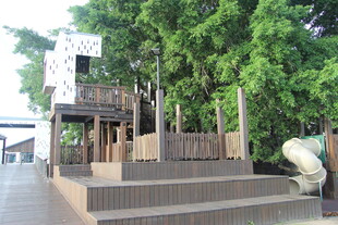 户外木质休闲观景平台