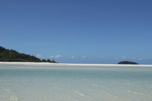 美丽海岛纯净海滩风光