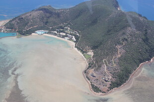 美丽海岛风光俯瞰图