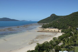 美丽海滨沙滩风光