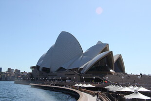 悉尼歌剧院海滨风光
