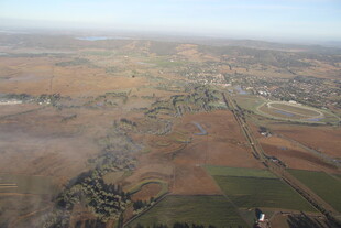 俯瞰广袤多彩田园风光