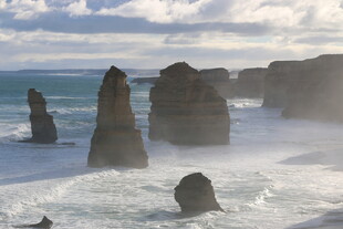 大洋路壮观海岸岩石景观