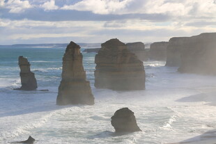 大洋路壮观的十二使徒岩