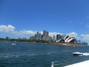 悉尼歌剧院海滨风景