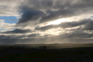 夕阳下的云层景观