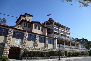 欧式风格的多层建筑景观