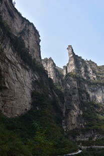 壮丽险峻的奇特山峰景观