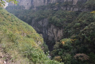 壮丽峡谷自然风光