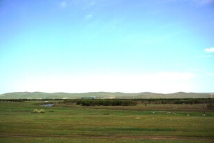 广袤草原蓝天美景