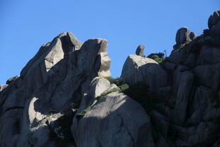奇特嶙峋的岩石景观