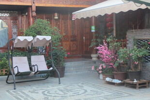 庭院休闲区 绿植相伴座椅