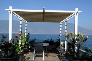 海边露台 惬意的休闲空间