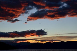 日落时分绚丽云霞