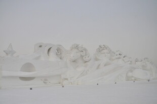 雪雕景观 展现艺术之美