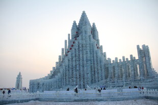 梦幻冰雪城堡景观