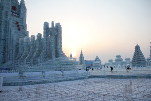 梦幻冰雪城堡景观