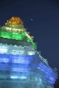 梦幻冰雕建筑夜景