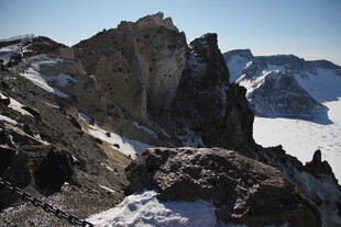壮丽雪山岩石景观 长白山