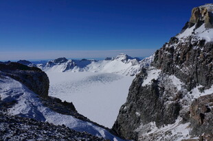 壮丽雪山景致 长白山