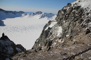 壮丽雪山景致 长白山