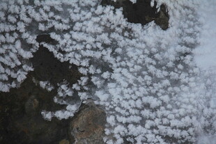 高空视角下的棉絮状云朵 长白山
