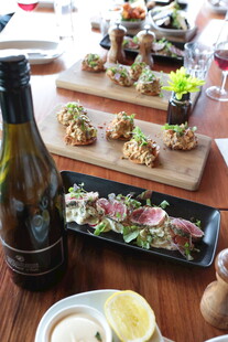 丰盛日式美食拼盘