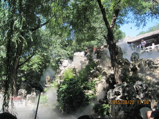 山林间的古朴建筑景观