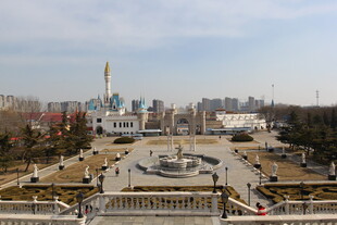 城市广场全景景观