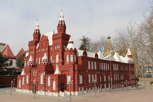 红色古典建筑景观