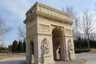 中式凯旋门建筑景观